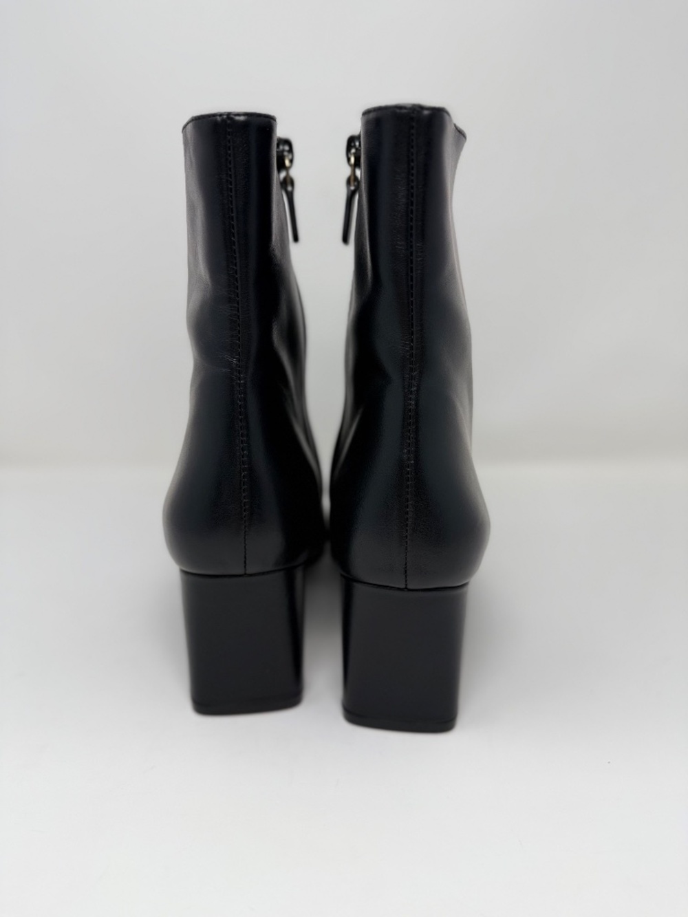 New Stuart Weitzman Babette Zip Bootie 60MM Black Leather Sz 8 - Picture 5 of 13